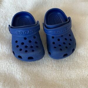 Baby crocs “cerulean blue” size 2/3